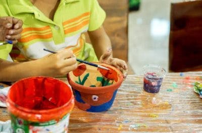 painting to improve hand function in children with cp