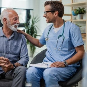 psychologist providing psychological care after stroke