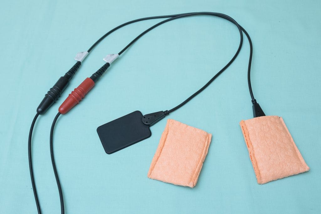 electrodes used for iontophoresis, a treatment for sweating after head injury
