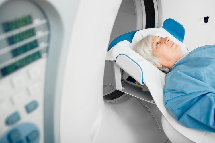 patient waiting to get a brain scan for stroke vs. vertigo