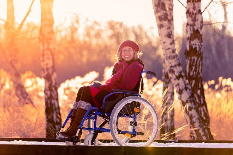 woman with spinal cord injury and body temperature regulation difficulties