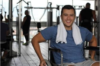 man in wheelchair after spinal cord injury experiencing poor body temperature regulation