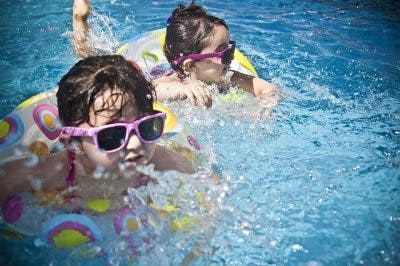 children with cerebral palsy swimming