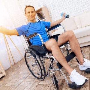四肢瘫痪的练习将帮助你发展你的上肢下肢。